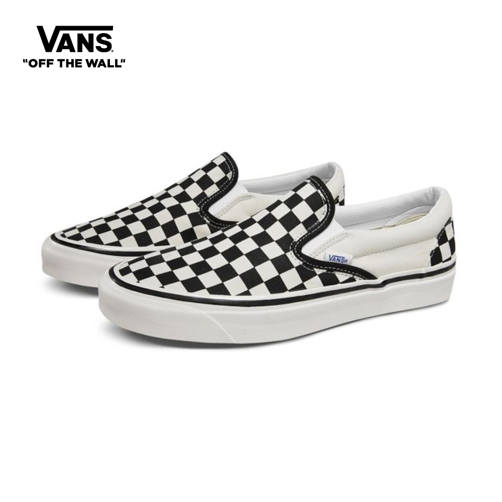 Vans Classic Slip-On 98 Dx Unisex Sneakers Men (Unisex US Size) Black VN0A3JEXPU11